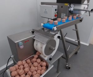 MAINCA BA-02 meatball rounder|Forming & Portioning|Barnco